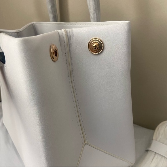 New Moschino Logo Tote Shopper Bag - Picture 4 of 9